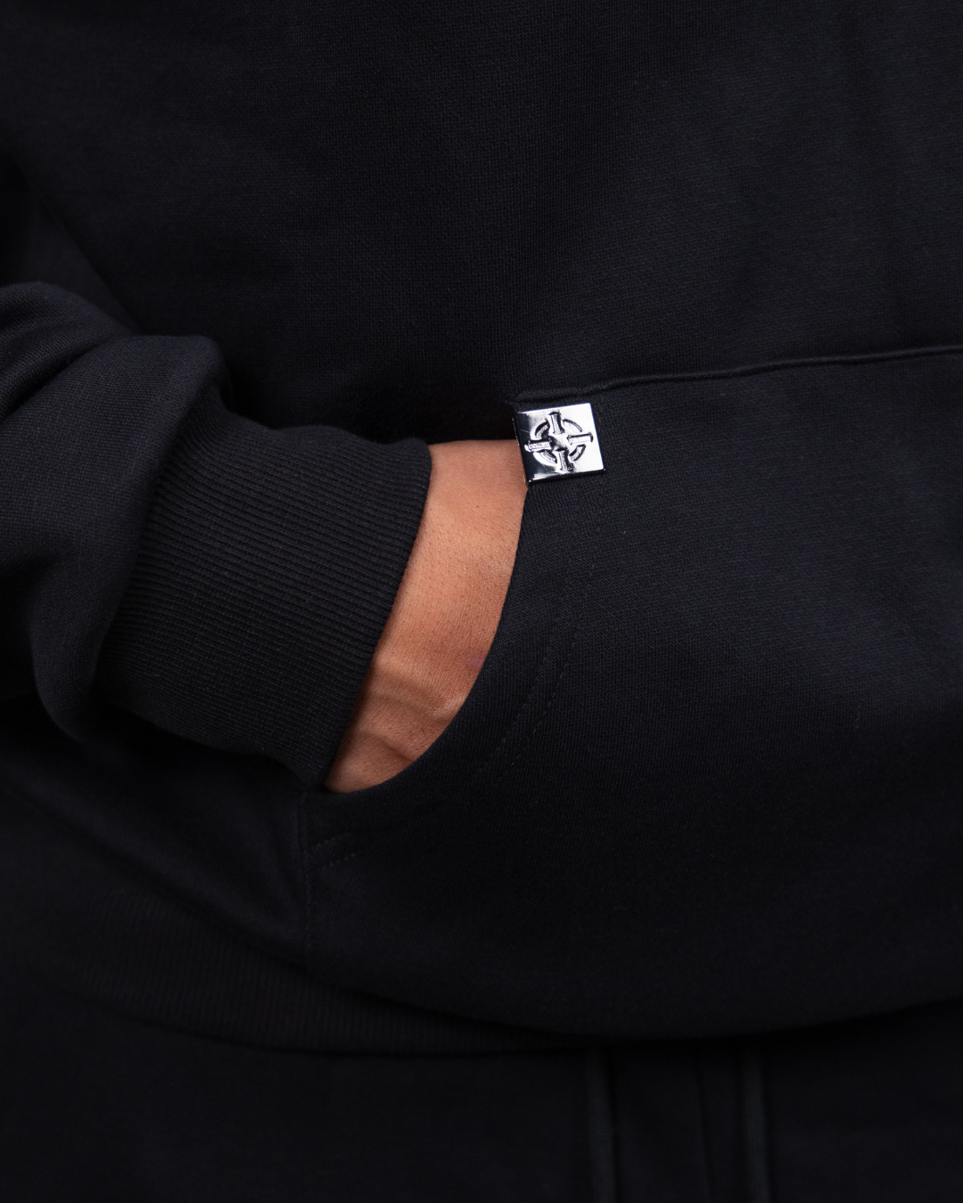 PS HOODIE BLACK