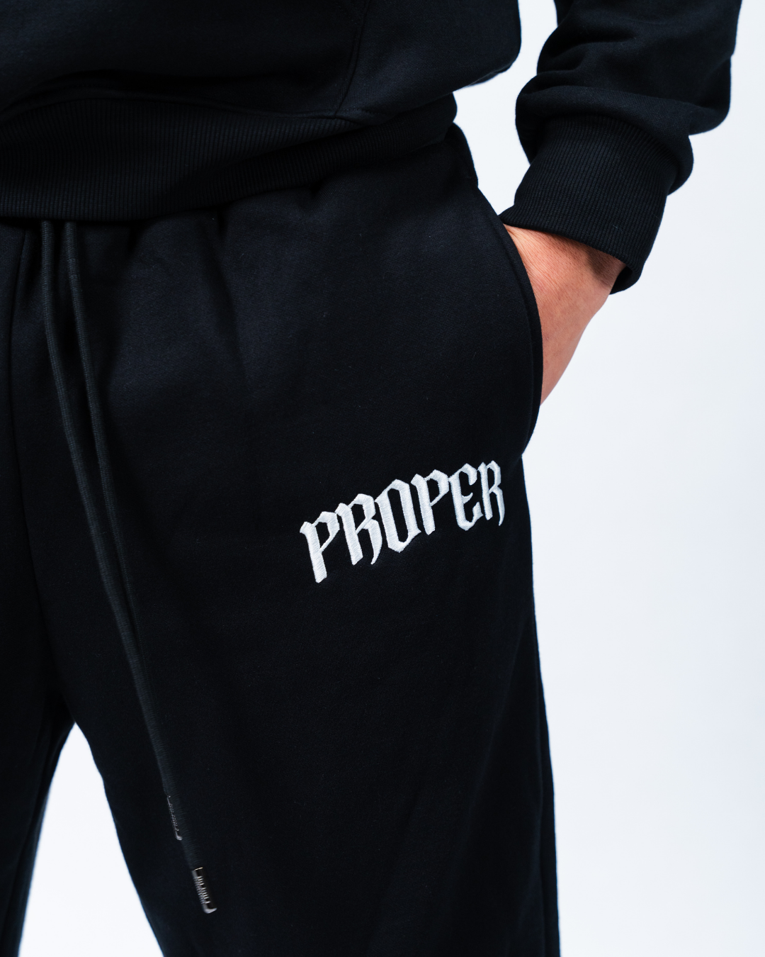 REGAL TRACKPANTS