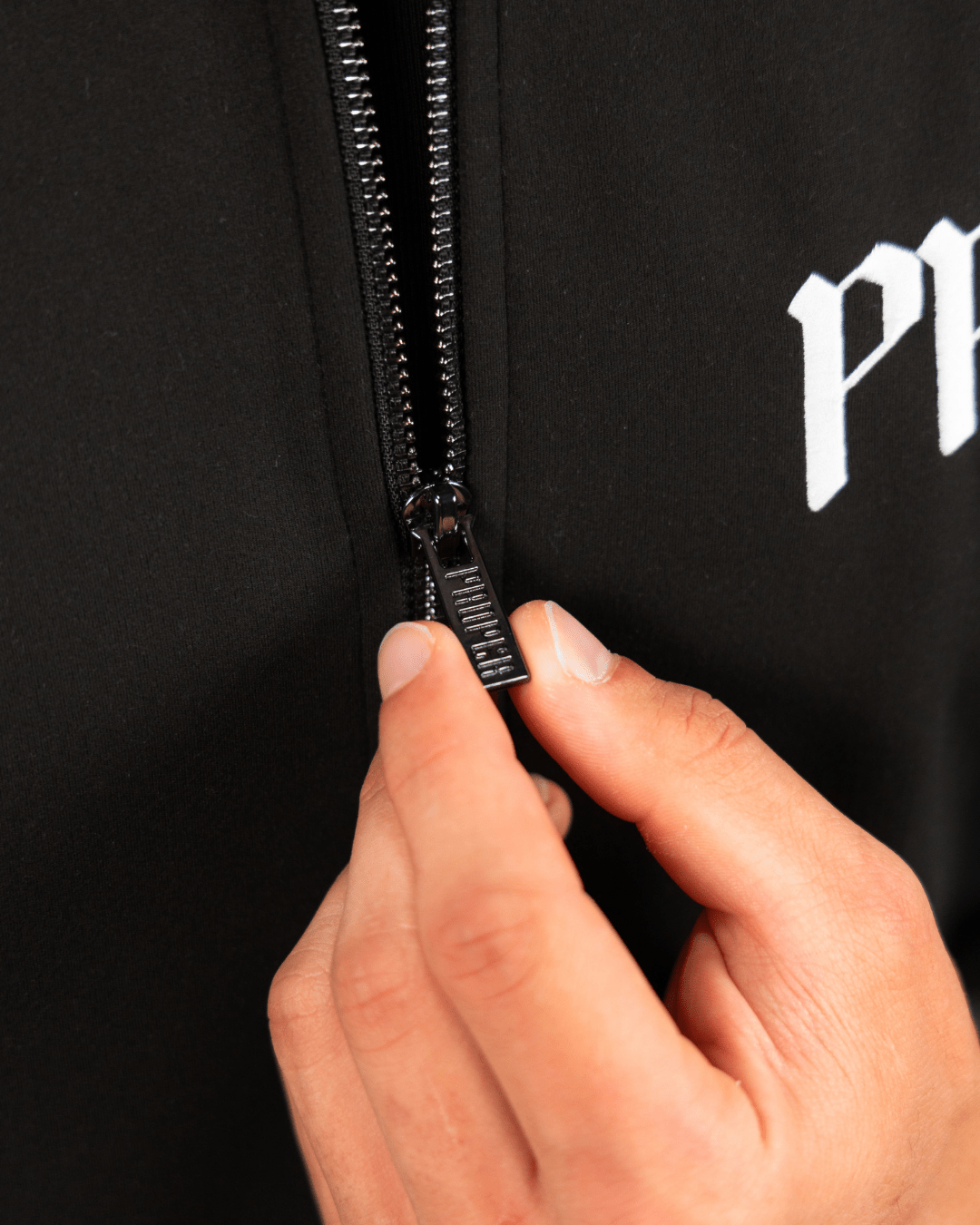 DIAMOND ZIP UP JACKET BLACK - Proper Streetwear