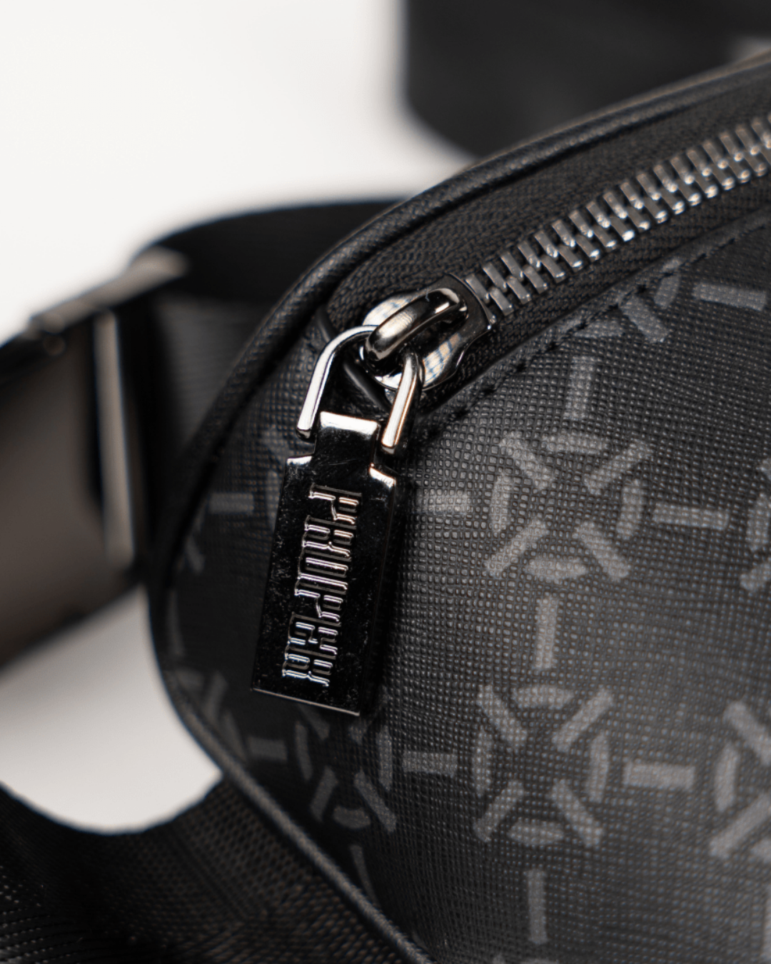 PROPER LEATHER BELT BAG