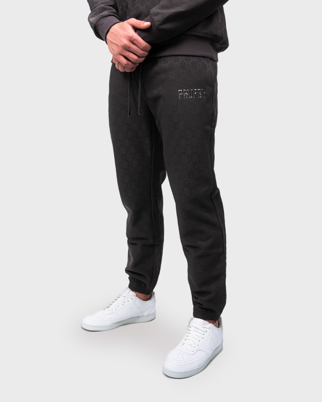 PHANTOM TRACKPANTS CHARCOAL