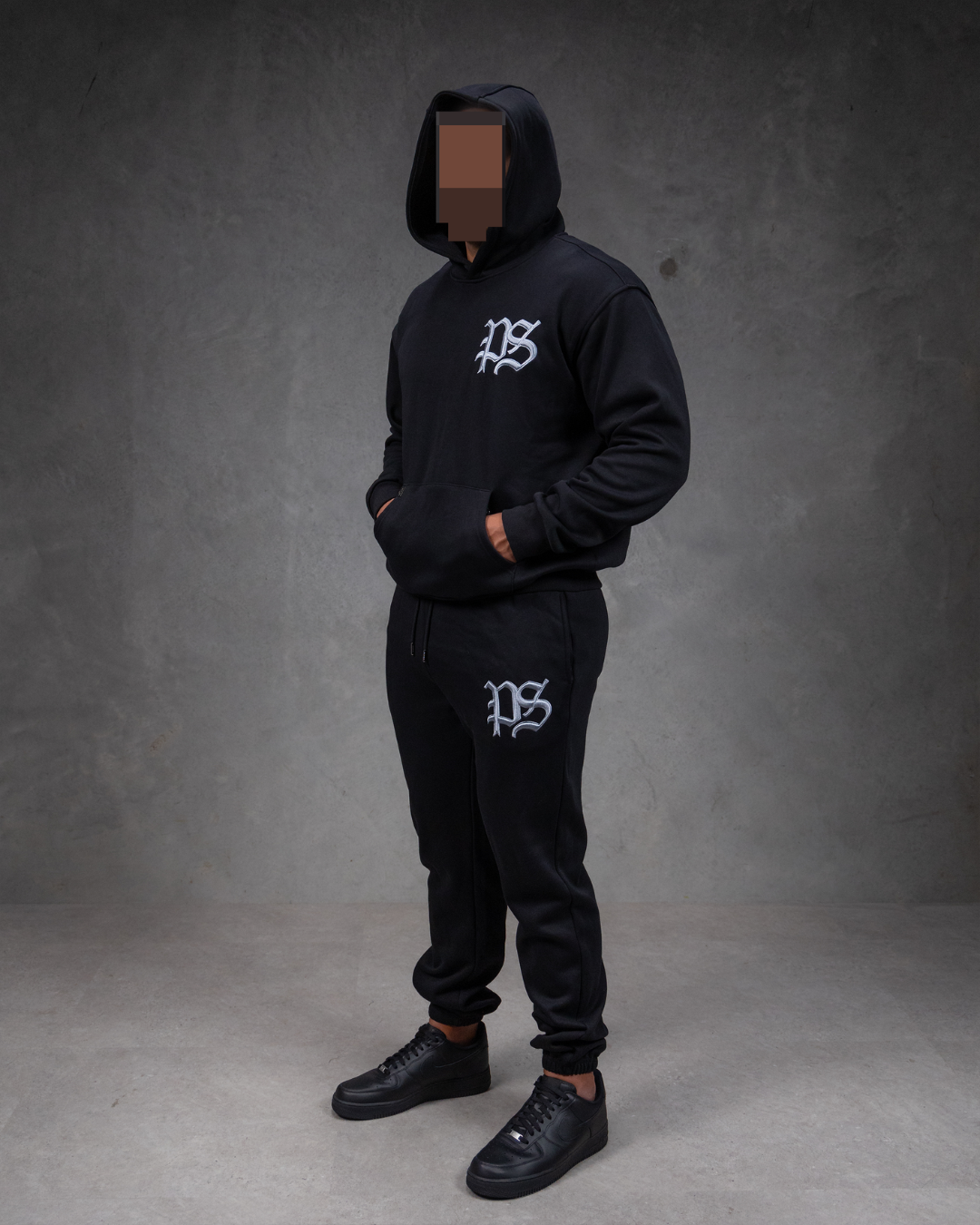 PS HOODIE BLACK