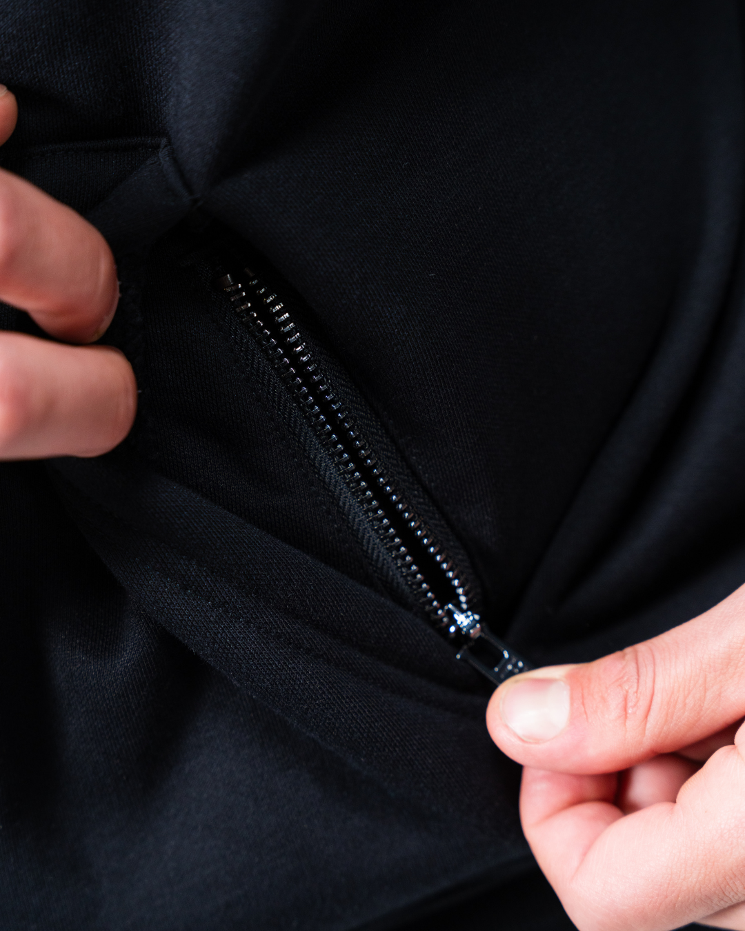 PRO HOODIE BLACK/WHITE