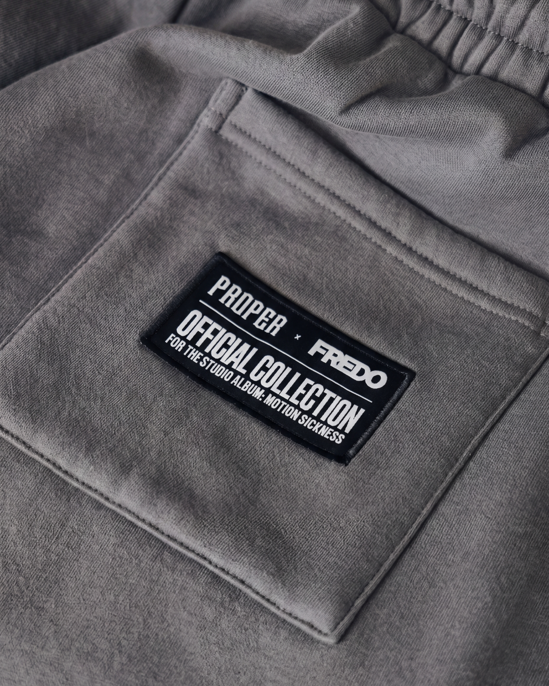 MOTION SICKNESS SHORTS GREY