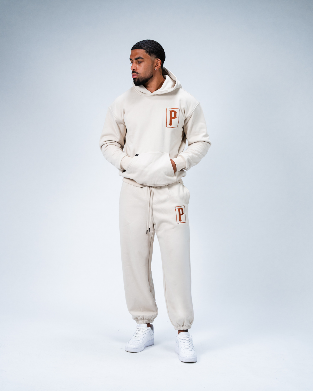 PRO TRACKPANTS SAND