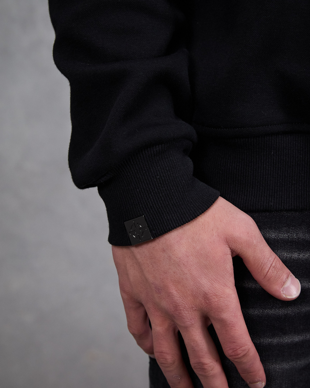 PROPER AUTOGRAPH CREWNECK BLACK