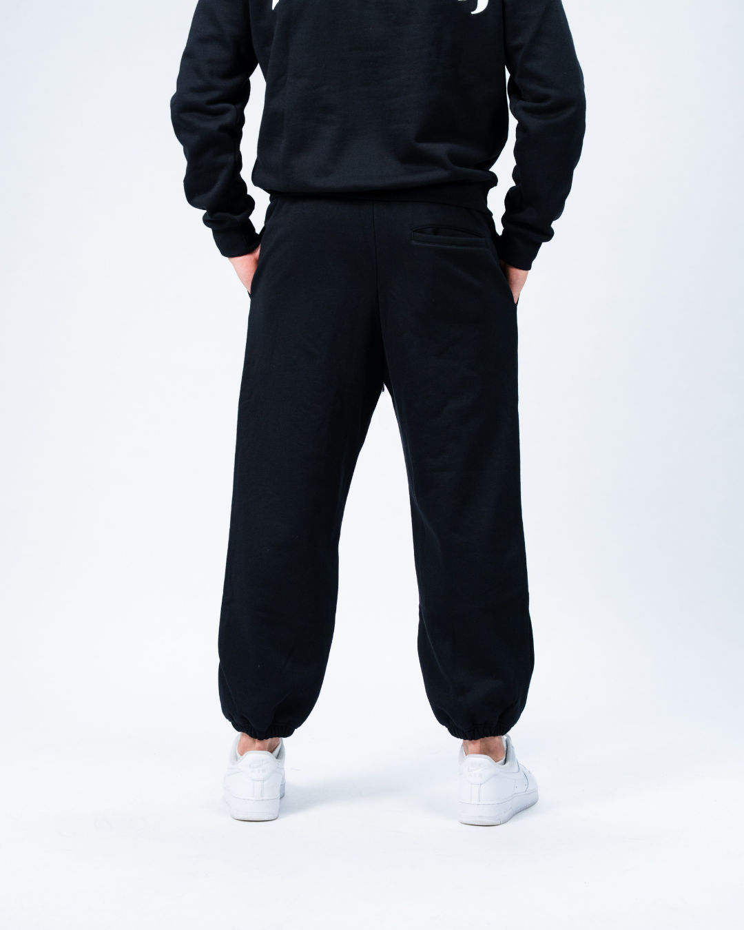 REGAL TRACKPANTS BLACK/WHITE