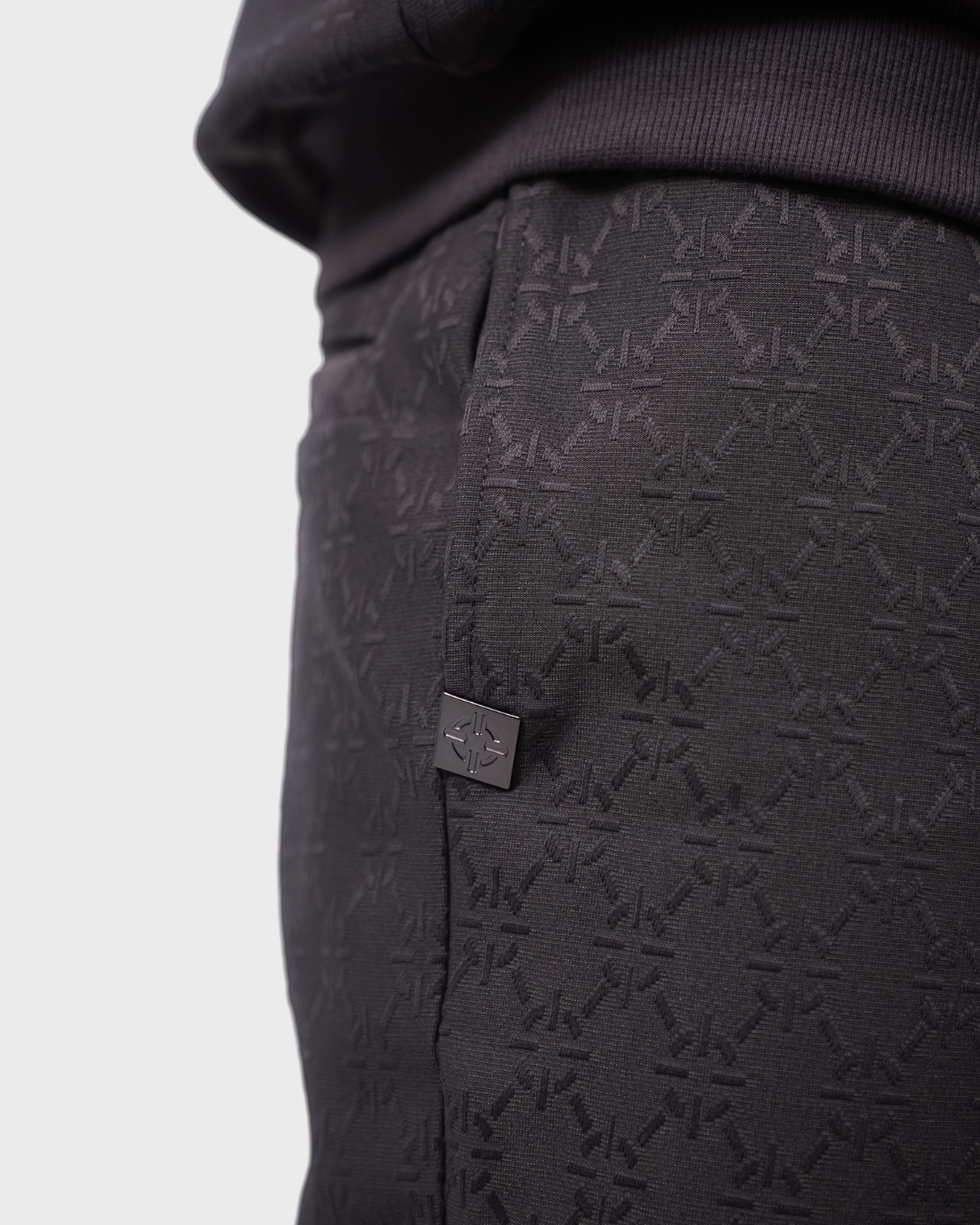PHANTOM SHORTS CHARCOAL