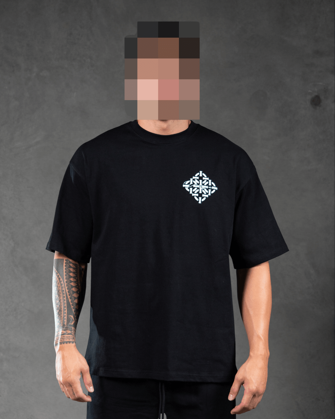 DIAMOND SCRIPT OVERSIZED TEE BLACK/BLUE - Proper Streetwear