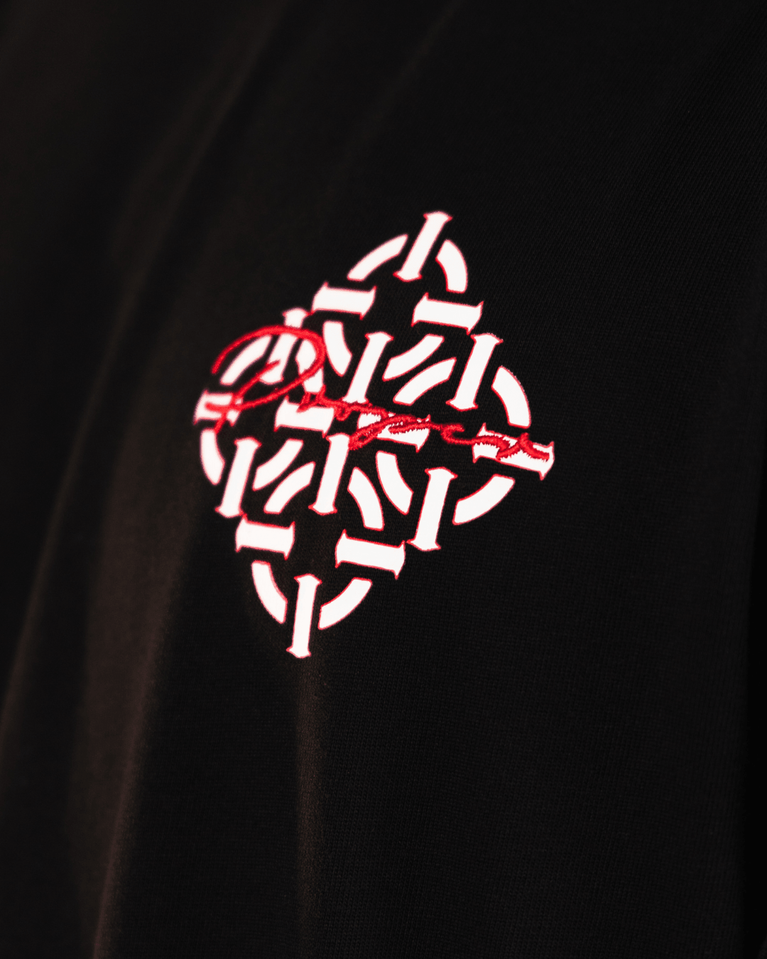 DIAMOND SCRIPT OVERSIZED TEE BLACK/RED - Proper Streetwear