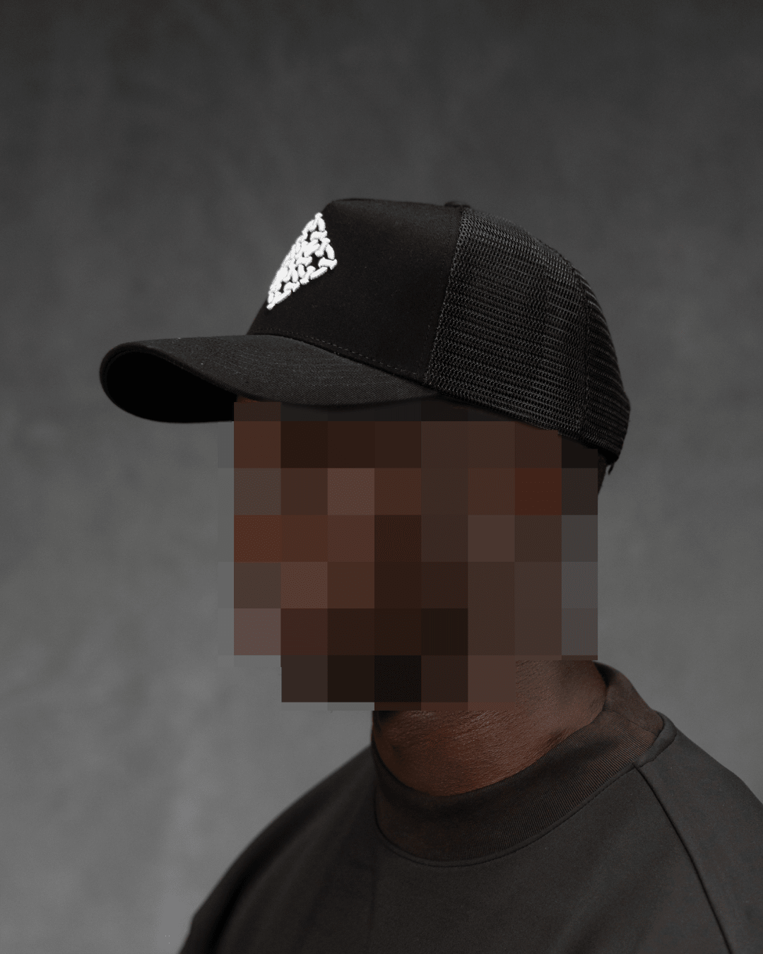 DIAMOND TRUCKER CAP BLACK - Proper Streetwear