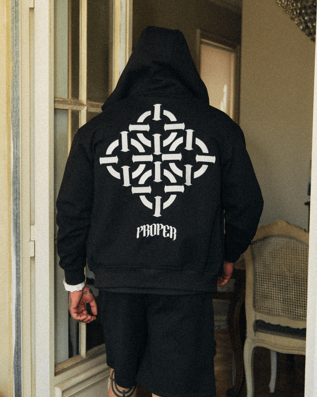 DIAMOND ZIP UP JACKET BLACK - Proper Streetwear