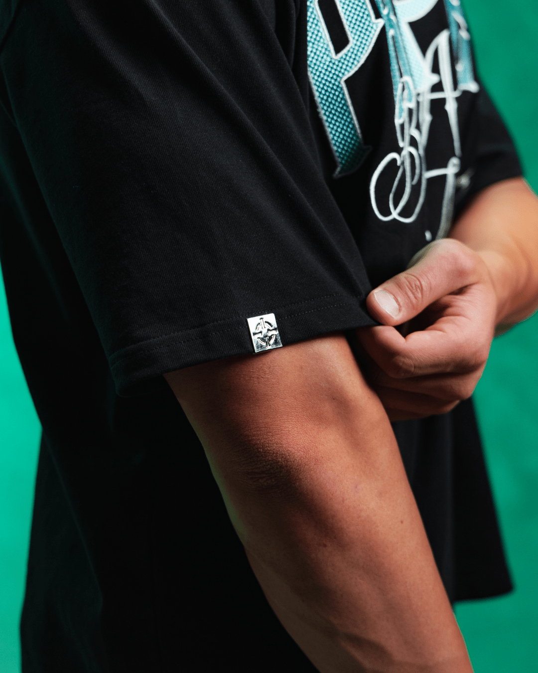 PROPER MOTIVE OVERSIZED TEE BLACK/CYAN - Proper Streetwear