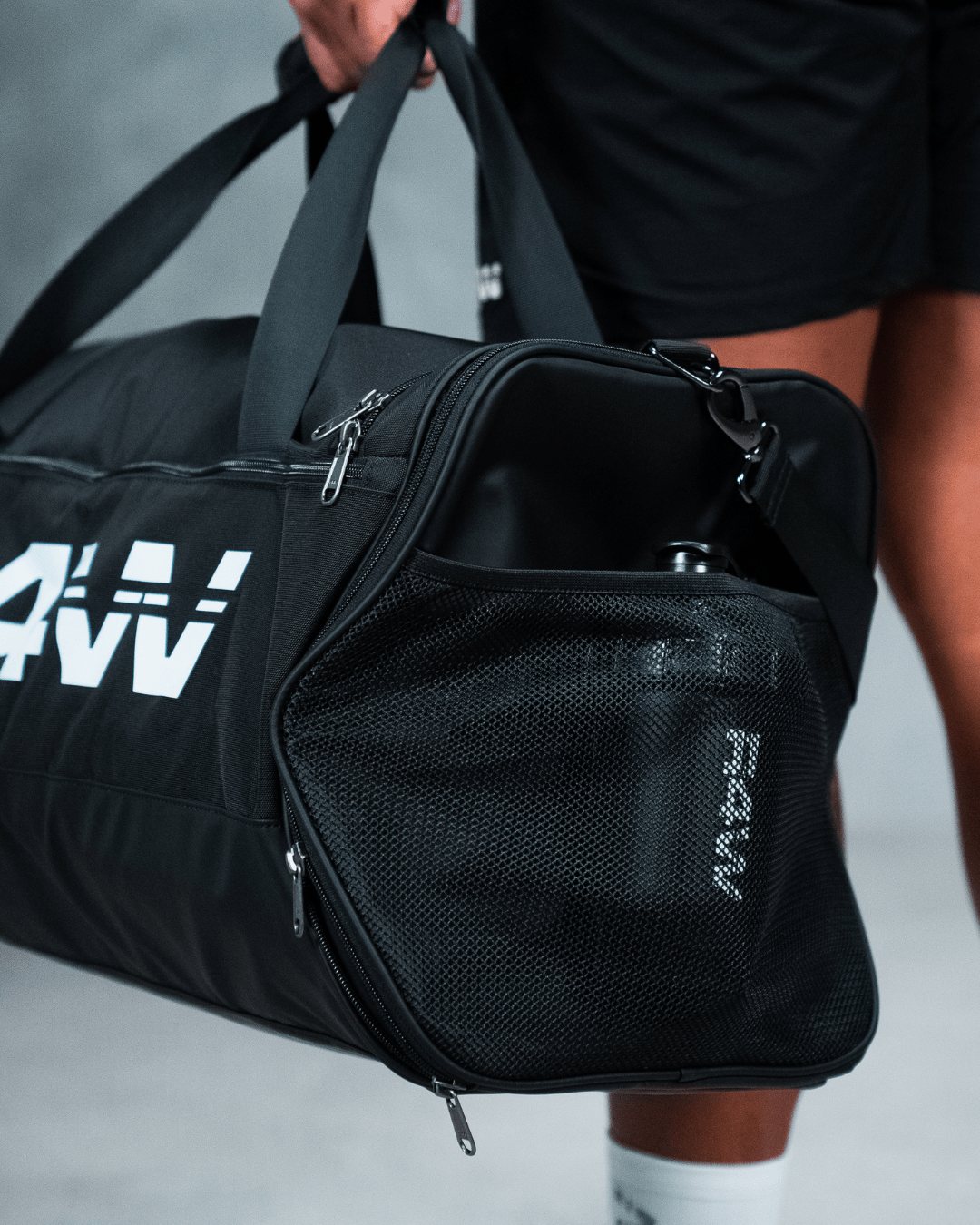 R4W ACTIVE DUFFLE BAG - Proper Streetwear